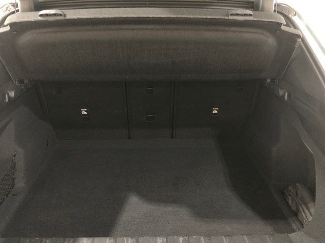 BMW X2 sDrive18d color Gris. Año 2025. 110KW(150CV). Diésel. En concesionario Auto Premier, S.A. - MADRID de Madrid