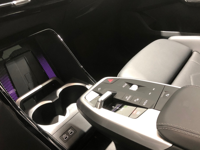 BMW X2 sDrive18d color Gris. Año 2025. 110KW(150CV). Diésel. En concesionario Auto Premier, S.A. - MADRID de Madrid