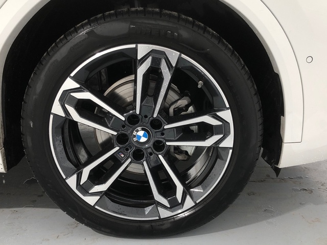 BMW X2 sDrive18d color Blanco. Año 2025. 110KW(150CV). Diésel. En concesionario Auto Premier, S.A. - ALCALÁ DE HENARES de Madrid