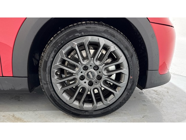 fotoG 10 del MINI MINI 5 Puertas Cooper C 115 kW (156 CV) 156cv Gasolina del 2025 en Madrid