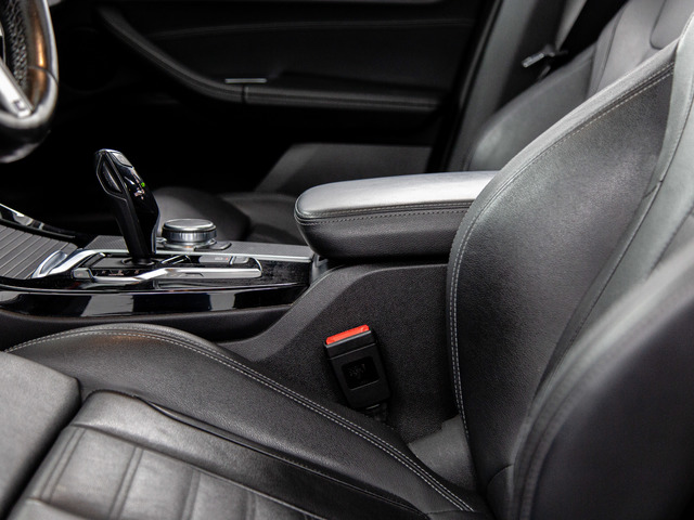 BMW X3 xDrive20d color Azul. Año 2019. 140KW(190CV). Diésel. En concesionario Móvil Begar Alicante de Alicante