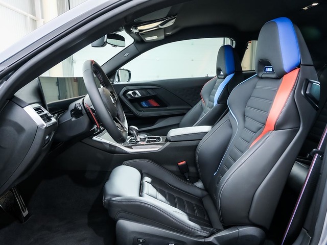 BMW M M2 Coupe color Gris. Año 2025. 353KW(480CV). Gasolina. En concesionario Oliva Motor Tarragona de Tarragona