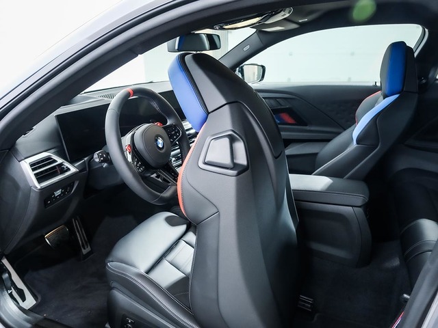 BMW M M2 Coupe color Gris. Año 2025. 353KW(480CV). Gasolina. En concesionario Oliva Motor Tarragona de Tarragona