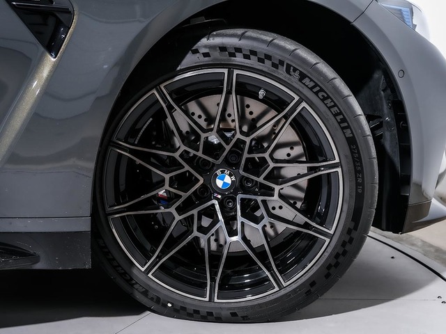 BMW M M3 Berlina Competition color Gris. Año 2025. 390KW(530CV). Gasolina. En concesionario Oliva Motor Tarragona de Tarragona