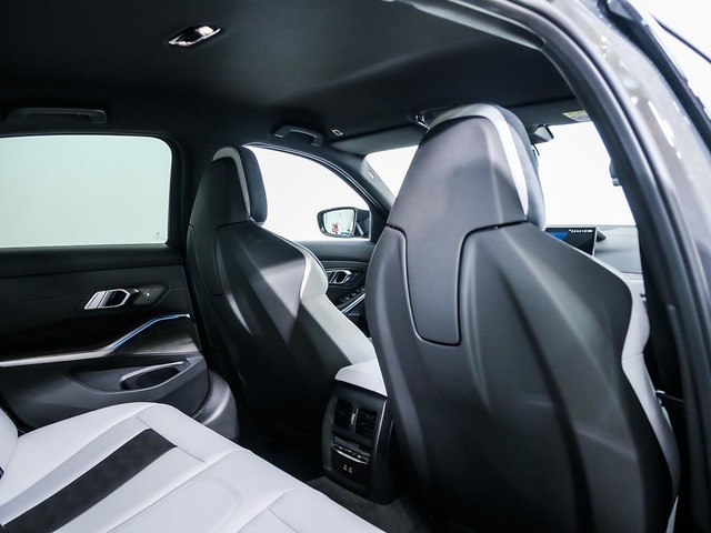 BMW M M3 Berlina Competition color Gris. Año 2025. 390KW(530CV). Gasolina. En concesionario Oliva Motor Tarragona de Tarragona