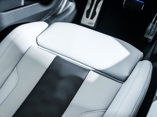 BMW M M3 Berlina Competition color Gris. Año 2025. 390KW(530CV). Gasolina. En concesionario Oliva Motor Tarragona de Tarragona