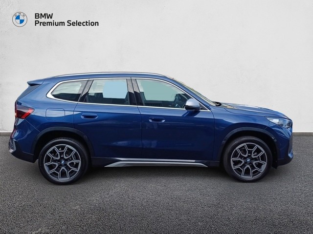 BMW X1 sDrive18i color Azul. Año 2023. 100KW(136CV). Gasolina. En concesionario Marmotor de Las Palmas