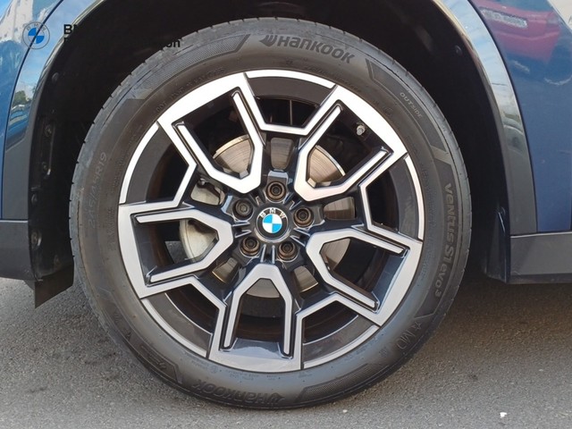 BMW X1 sDrive18i color Azul. Año 2023. 100KW(136CV). Gasolina. En concesionario Marmotor de Las Palmas