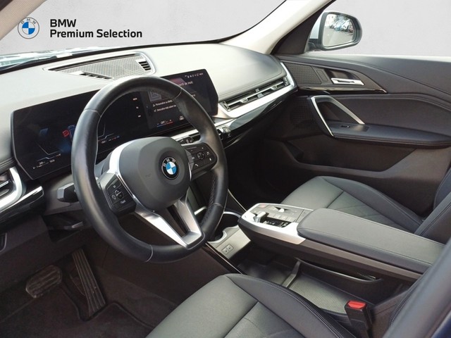 BMW X1 sDrive18i color Azul. Año 2023. 100KW(136CV). Gasolina. En concesionario Marmotor de Las Palmas