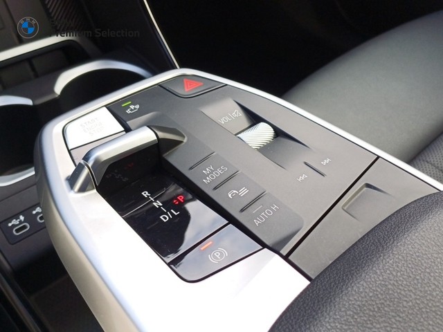 BMW X1 sDrive18i color Azul. Año 2023. 100KW(136CV). Gasolina. En concesionario Marmotor de Las Palmas