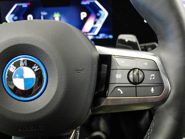 BMW X1 xDrive25e color Blanco. Año 2025. 180KW(245CV). Híbrido Electro/Gasolina. En concesionario Barcelona Premium -- GRAN VIA de Barcelona