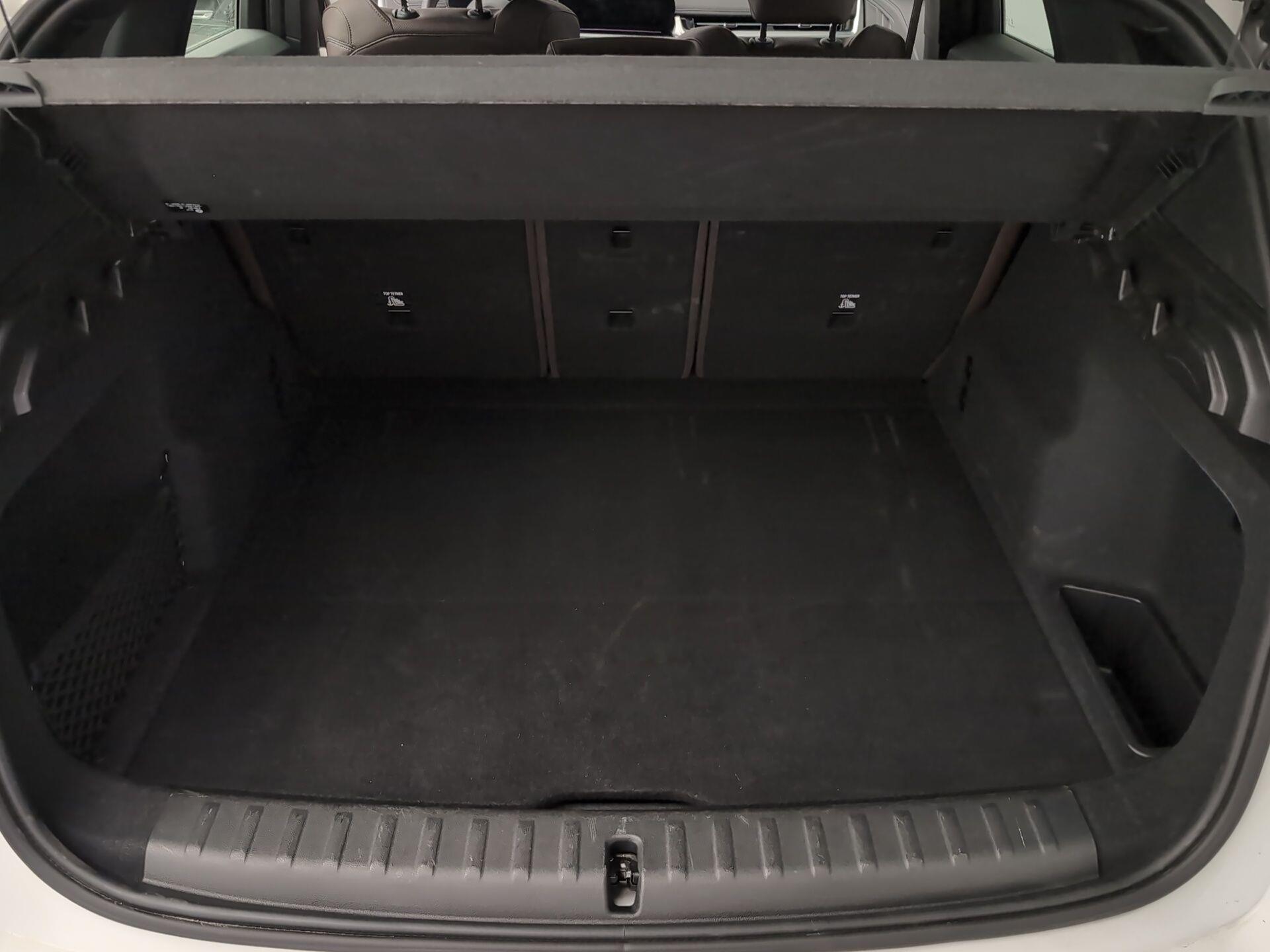 BMW X1 sDrive20d color Blanco. Año 2025. 120KW(163CV). Diésel. En concesionario Automotor Premium Velázquez - Málaga de Málaga