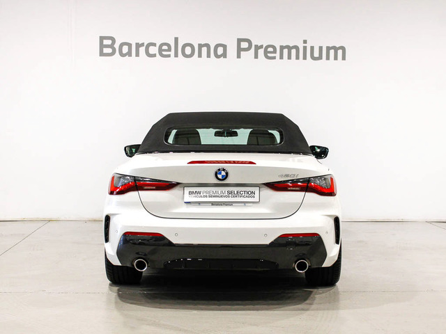 BMW Serie 4 420i Cabrio color Blanco. Año 2022. 135KW(184CV). Gasolina. En concesionario Barcelona Premium -- GRAN VIA de Barcelona