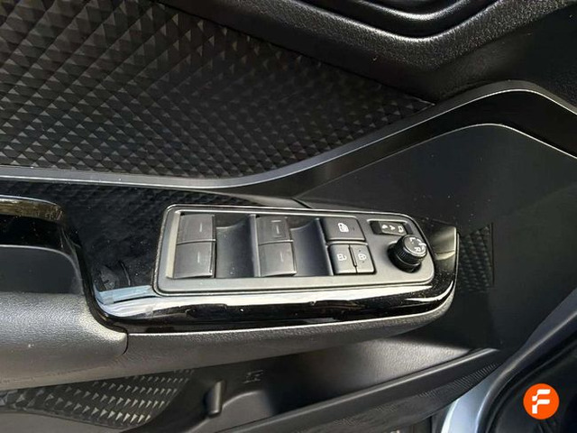 Foto 12 Toyota C-HR 220PH Advance 164 kW (223 CV)