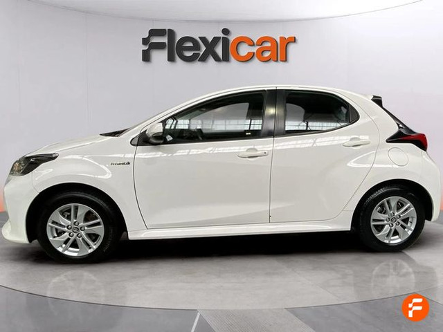 Foto 7 Toyota Yaris 120H Active Tech 85 kW (116 CV)