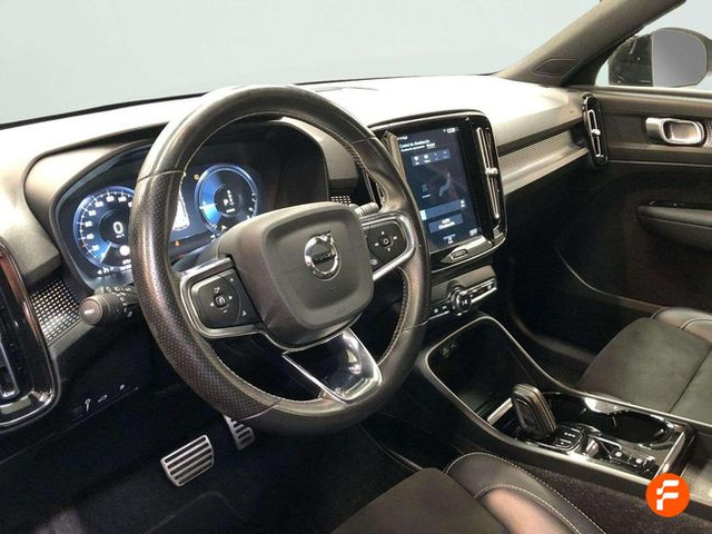 Foto 5 Volvo XC40 T5 Twin Recharge Inscription Auto 193 kW (262 CV)