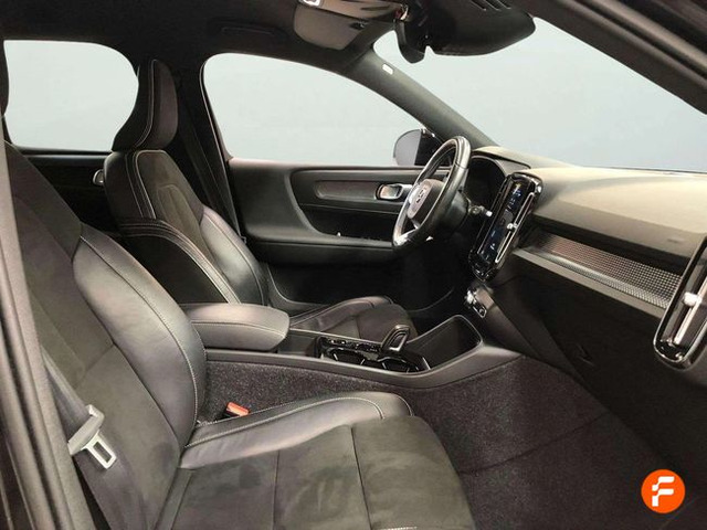 Foto 7 Volvo XC40 T5 Twin Recharge Inscription Auto 193 kW (262 CV)