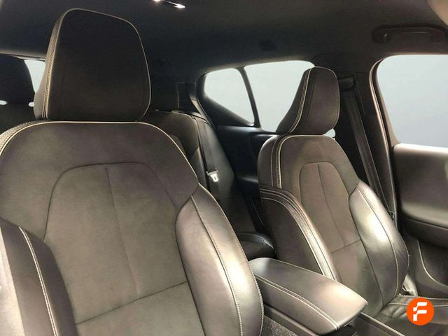 Foto 8 Volvo XC40 T5 Twin Recharge Inscription Auto 193 kW (262 CV)