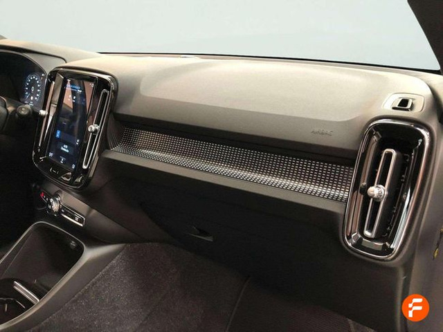 Foto 9 Volvo XC40 T5 Twin Recharge Inscription Auto 193 kW (262 CV)