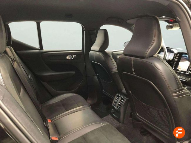 Foto 10 Volvo XC40 T5 Twin Recharge Inscription Auto 193 kW (262 CV)