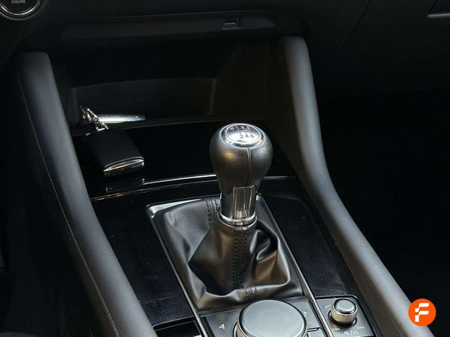 Foto 12 Mazda Mazda 3 2.0 SKYACTIV-G Zenith 89 kW (122 CV)