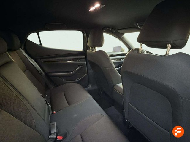 Foto 17 Mazda Mazda 3 2.0 SKYACTIV-G Zenith 89 kW (122 CV)