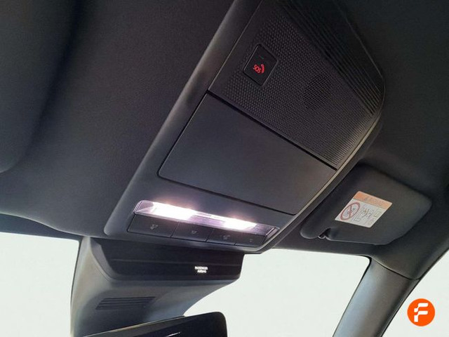 Foto 23 Mazda Mazda 3 2.0 SKYACTIV-G Zenith 89 kW (122 CV)