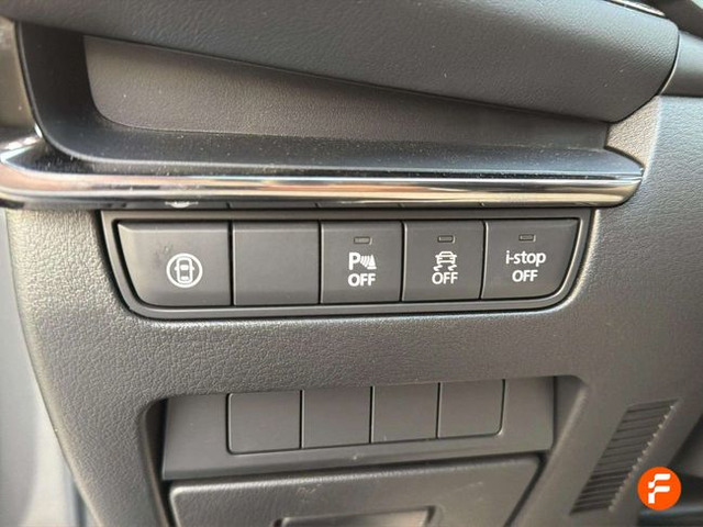 Foto 43 Mazda Mazda 3 2.0 SKYACTIV-G Zenith 89 kW (122 CV)