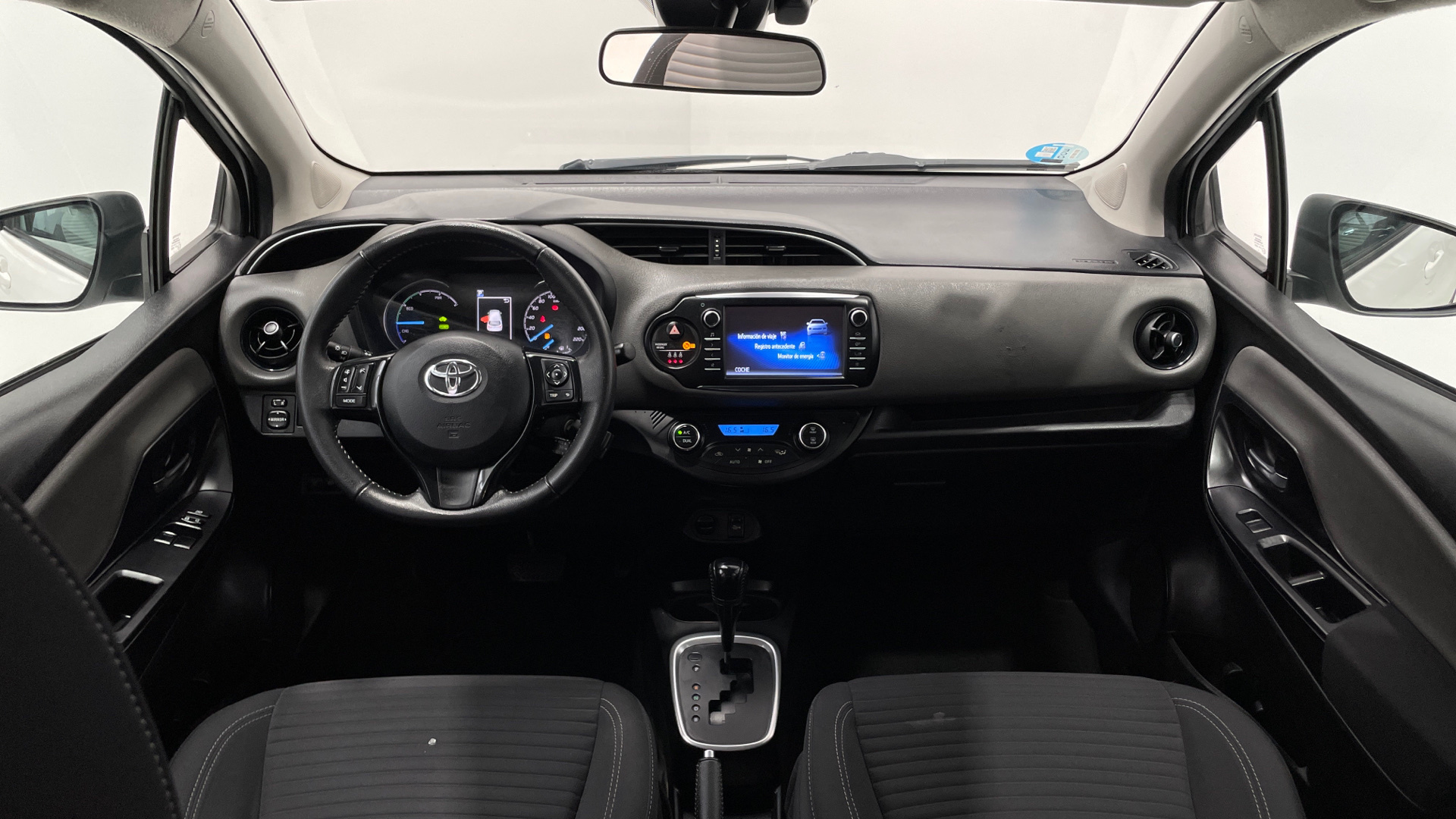 Toyota Yaris 1.5 100H en Barcelona