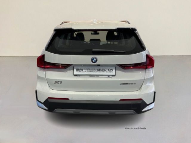 BMW X1 xDrive25e color Blanco. Año 2024. 180KW(245CV). Híbrido Electro/Gasolina. En concesionario Automotor Costa, S.L.U. de Almería