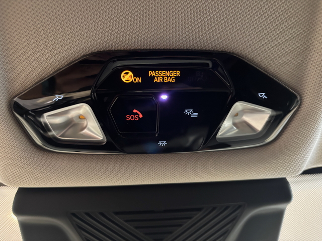 BMW X1 xDrive25e color Blanco. Año 2024. 180KW(245CV). Híbrido Electro/Gasolina. En concesionario Automotor Costa, S.L.U. de Almería