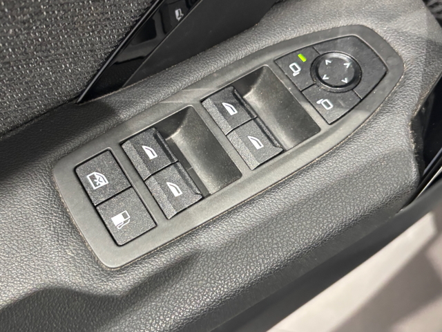 BMW X1 xDrive25e color Blanco. Año 2024. 180KW(245CV). Híbrido Electro/Gasolina. En concesionario Automotor Costa, S.L.U. de Almería