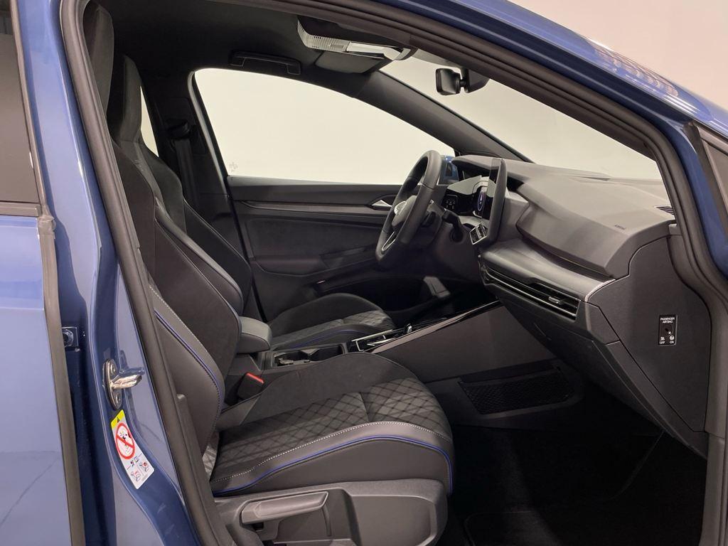 Volkswagen Golf Variant 1.5 eTSI en Barcelona