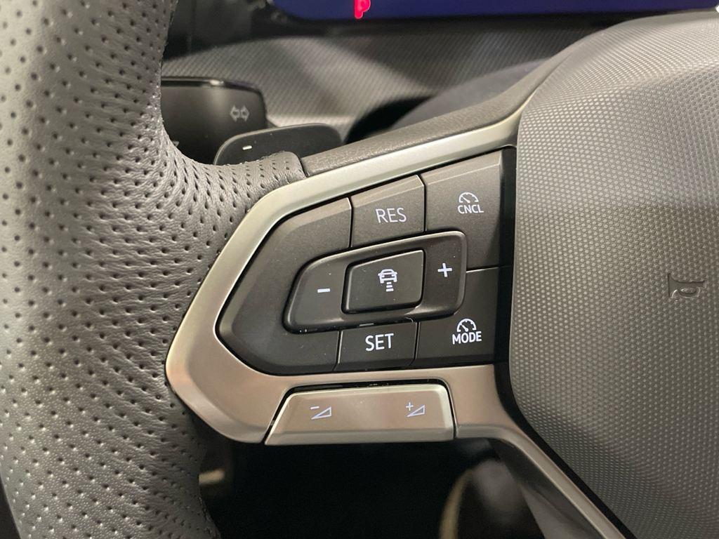 Volkswagen Golf Variant 1.5 eTSI en Barcelona