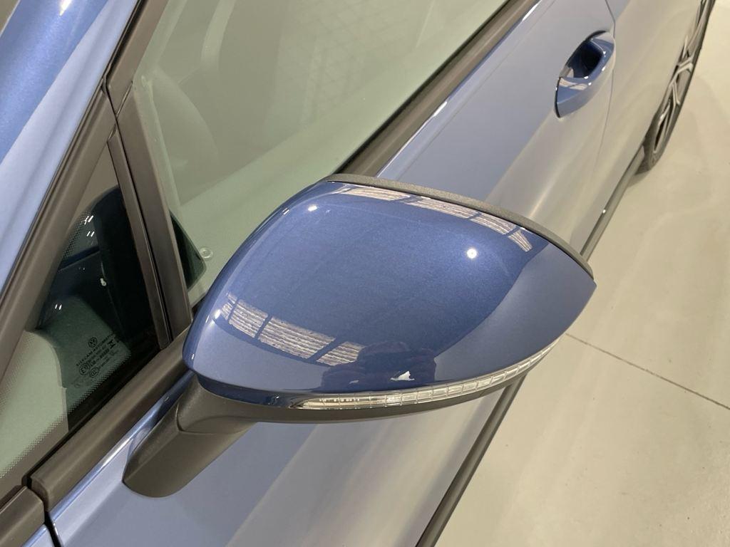 Volkswagen Golf Variant 1.5 eTSI en Barcelona