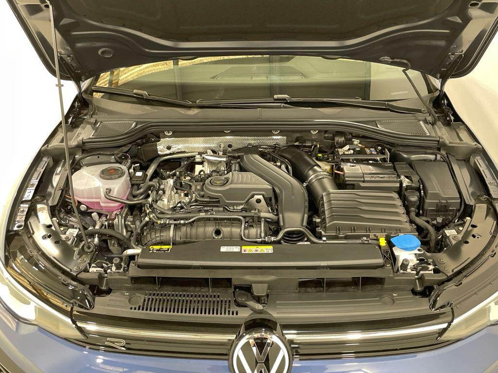 Volkswagen Golf Variant 1.5 eTSI en Barcelona