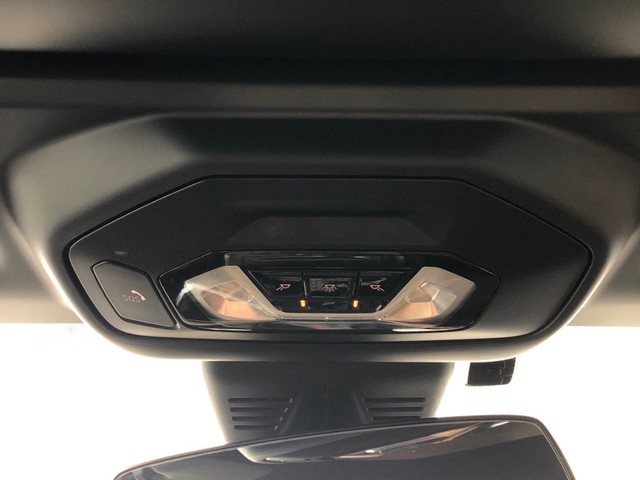 BMW Z4 M40i Cabrio color Negro. Año 2022. 250KW(340CV). Gasolina. En concesionario Vehinter Getafe de Madrid