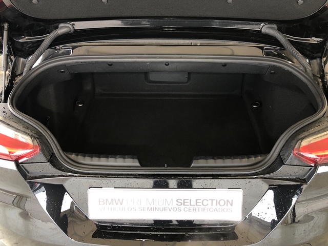BMW Z4 M40i Cabrio color Negro. Año 2022. 250KW(340CV). Gasolina. En concesionario Vehinter Getafe de Madrid