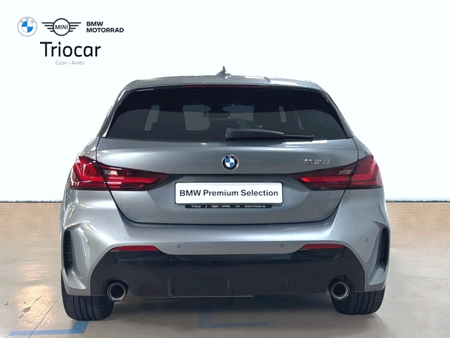 BMW Serie 1 118d color Gris. Año 2024. 110KW(150CV). Diésel. En concesionario Triocar Gijón (Bmw y Mini) de Asturias