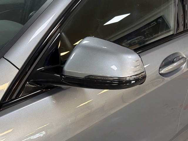 BMW Serie 1 118d color Gris. Año 2024. 110KW(150CV). Diésel. En concesionario Triocar Gijón (Bmw y Mini) de Asturias