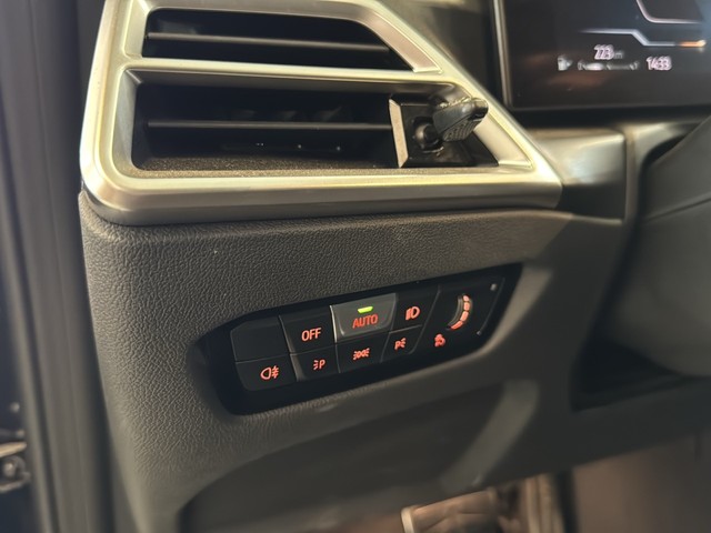 BMW Serie 4 420d Gran Coupe color Negro. Año 2025. 140KW(190CV). Diésel. En concesionario Enekuri Motor de Vizcaya