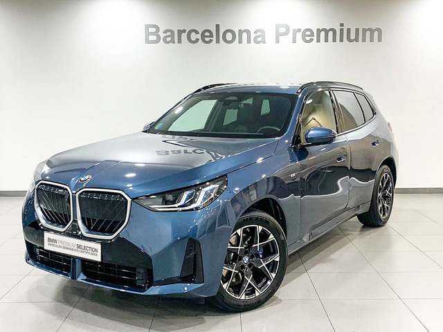 BMW X3 xDrive20d color Azul. Año 2024. 145KW(197CV). Diésel. En concesionario Barcelona Premium -- GRAN VIA de Barcelona