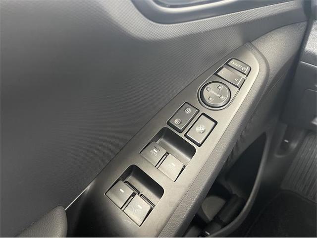 Foto 11 Hyundai Ioniq 1.6 GDI PHEV Tecno DT 104 kW (141 CV)