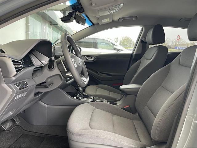 Foto 22 Hyundai Ioniq 1.6 GDI PHEV Tecno DT 104 kW (141 CV)