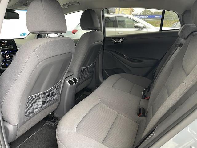 Foto 24 Hyundai Ioniq 1.6 GDI PHEV Tecno DT 104 kW (141 CV)