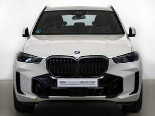 Fotos de BMW X5 xDrive30d color Blanco. Año 2024. 219KW(298CV). Diésel. En concesionario BMW Fuenteolid Valladolid de Valladolid
