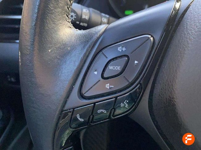 Foto 15 Toyota C-HR 180H Advance 135 kW (184 CV)