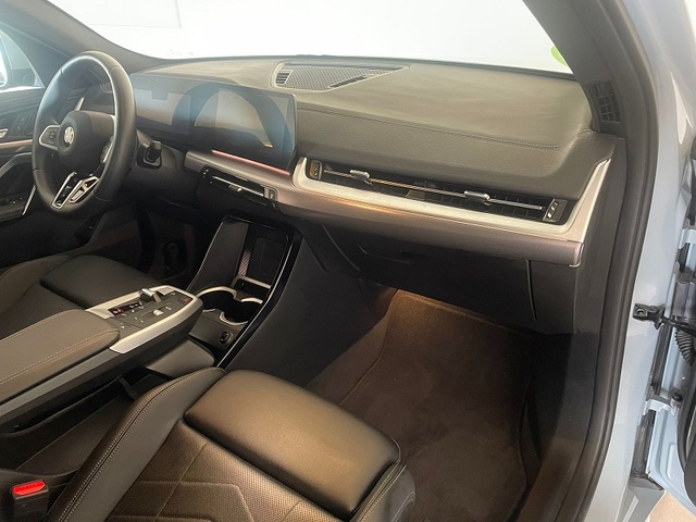 BMW X2 sDrive18d color Gris. Año 2025. 110KW(150CV). Diésel. En concesionario ALBAMOCION CIUDAD REAL  de Ciudad Real