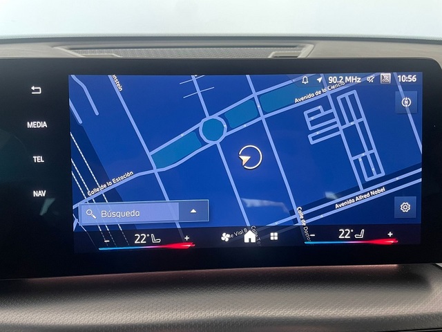 BMW X2 sDrive18d color Gris. Año 2025. 110KW(150CV). Diésel. En concesionario ALBAMOCION CIUDAD REAL  de Ciudad Real