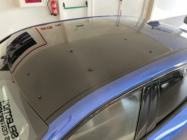 BMW X2 sDrive18d color Azul. Año 2025. 110KW(150CV). Diésel. En concesionario ALBAMOCION CIUDAD REAL  de Ciudad Real